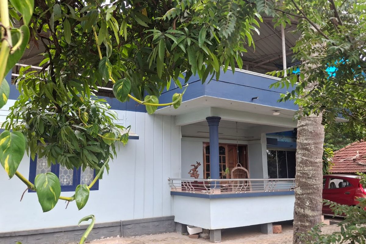 Front view of Hestia